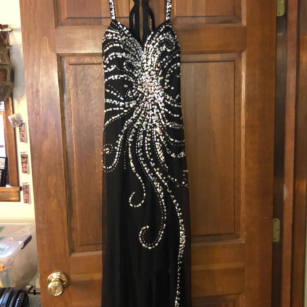 Black prom dress